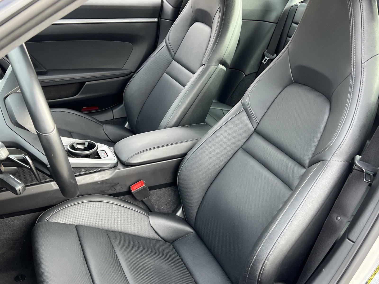 Certified 2024 Porsche 911 Carrera image 16