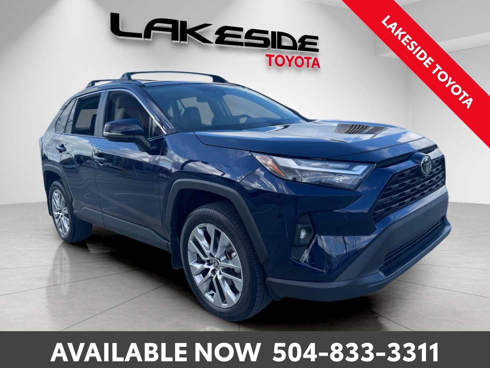 Used 2023 Toyota RAV4 XLE Premium image 8