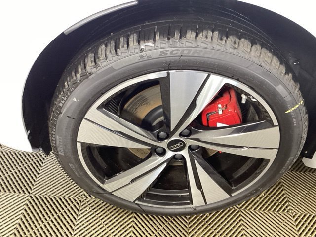 New 2025 Audi SQ5 Premium Plus AWD/4WD image 8