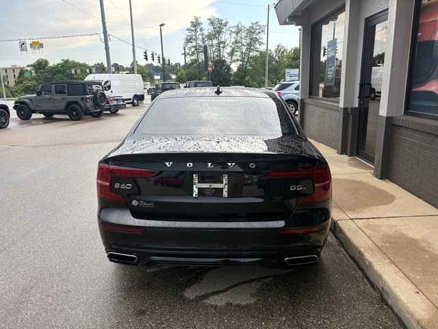 Used 2022 Volvo S60 B5 Inscription AWD/4WD image 4