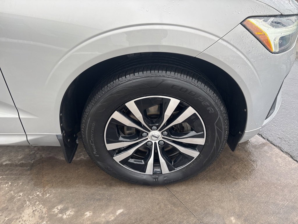 Certified 2023 Volvo XC60 B5 Plus w/ Climate Package image 12