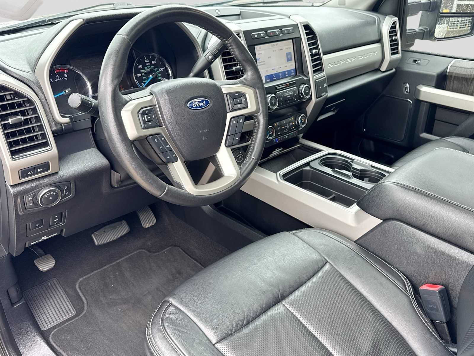 Used 2020 Ford F250 Lariat w/ Lariat Ultimate Package AWD/4WD image 2