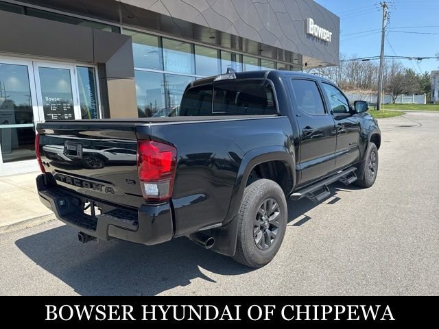 Used 2023 Toyota Tacoma SR5 w/ Technology Package image 7