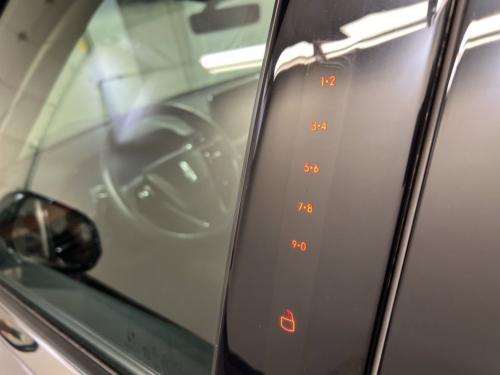 Used 2023 Lincoln Aviator Reserve w/ Equipment Group 201A image 30