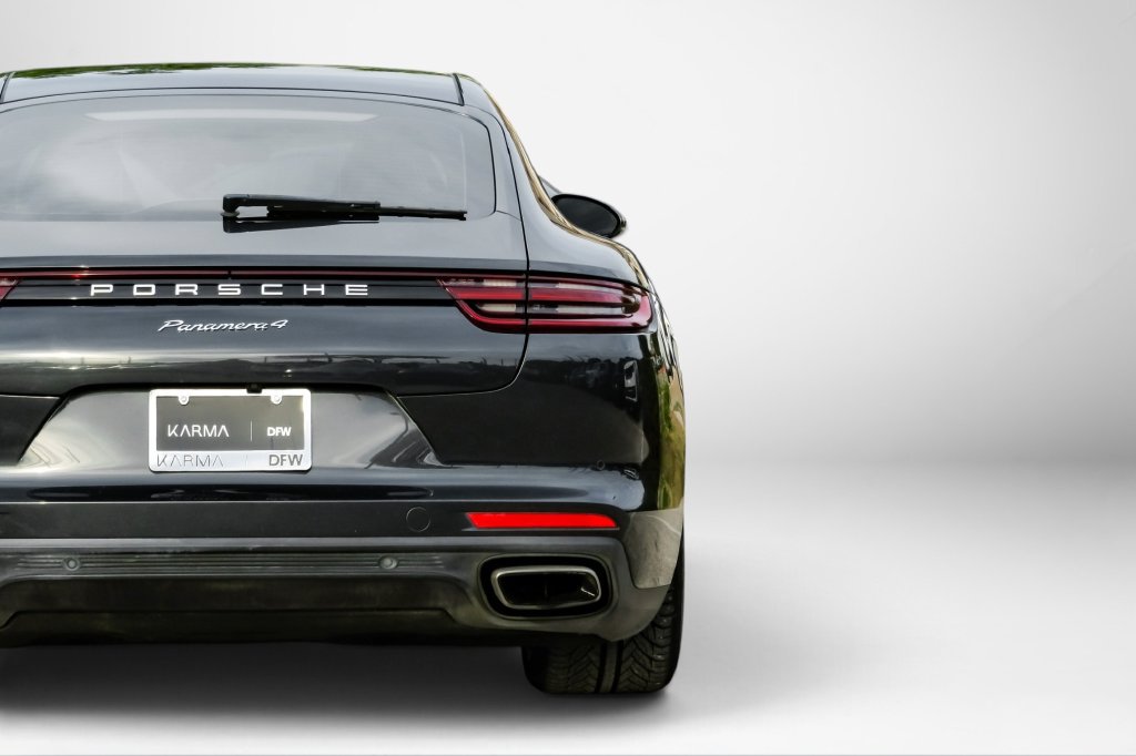 Used 2018 Porsche Panamera 4 AWD/4WD image 62
