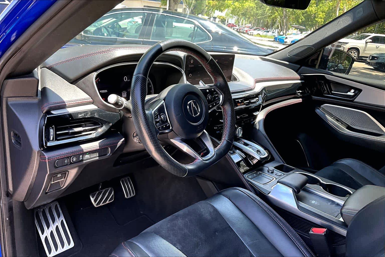 Used 2023 Acura MDX A-Spec AWD/4WD image 18
