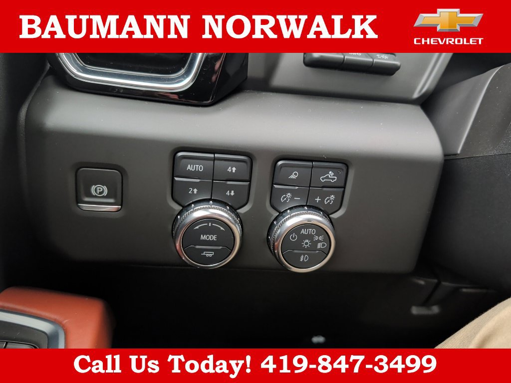 Used 2025 GMC Sierra 2500 Denali Ultimate AWD/4WD image 25