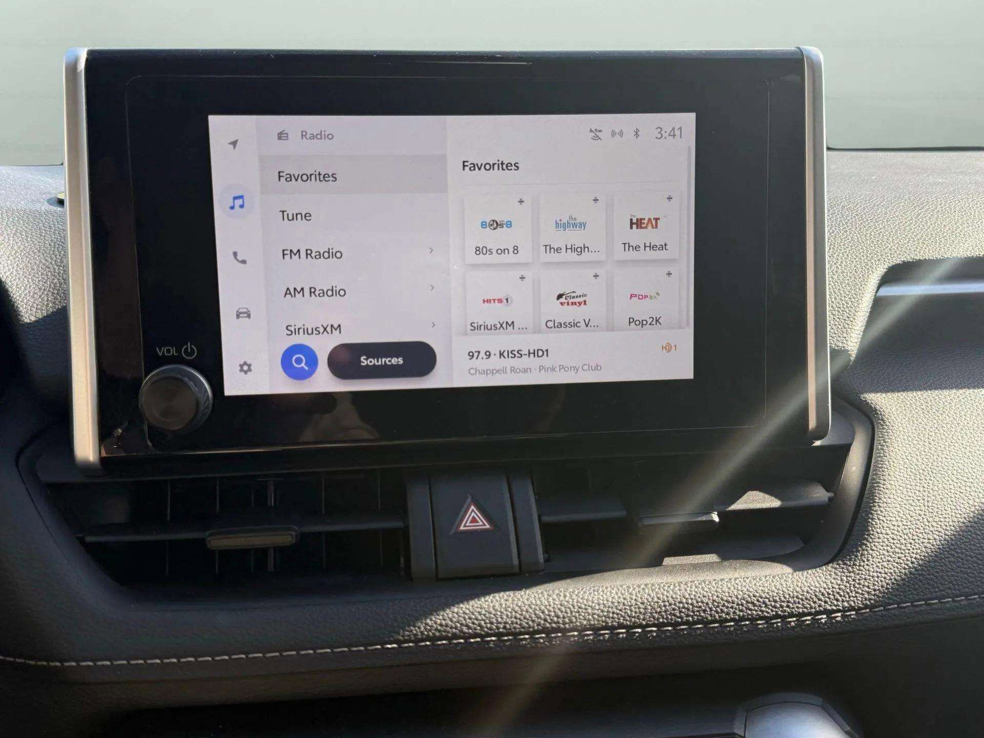 Used 2025 Toyota RAV4 XLE w/ Convenience Package FWD image 38