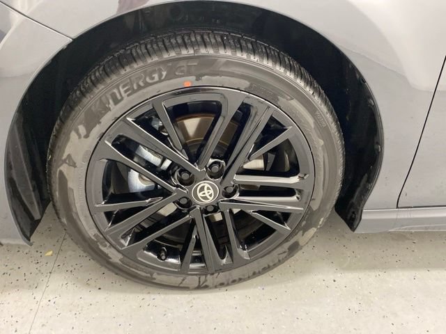 Used 2026 Toyota Camry SE AWD/4WD image 9
