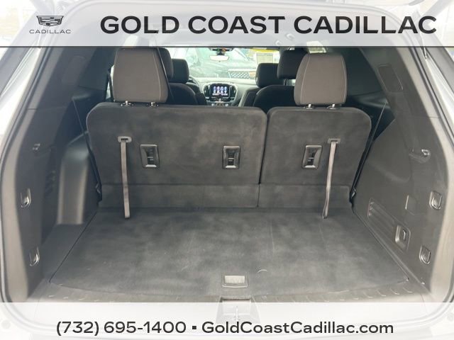 Used 2023 Chevrolet Traverse LT w/ Rear Camera Mirror Package image 12