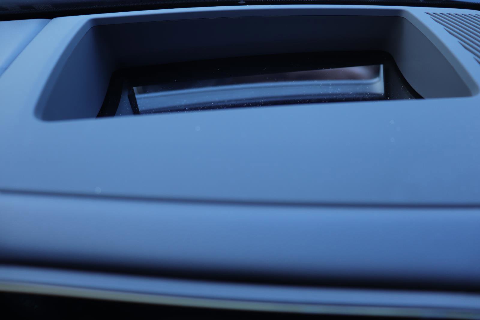 Used 2025 BMW 530i w/ Executive Package image 29