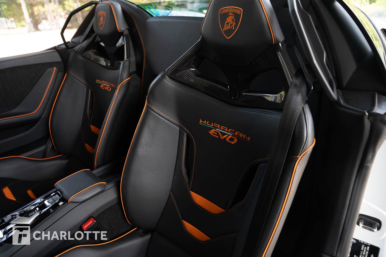 Used 2024 Lamborghini Huracan EVO AWD/4WD image 22