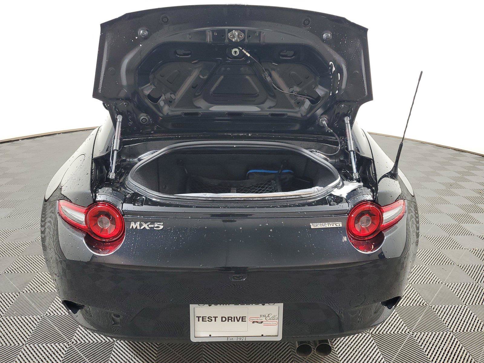 New 2026 MAZDA MX-5 Miata RF Grand Touring RWD image 9