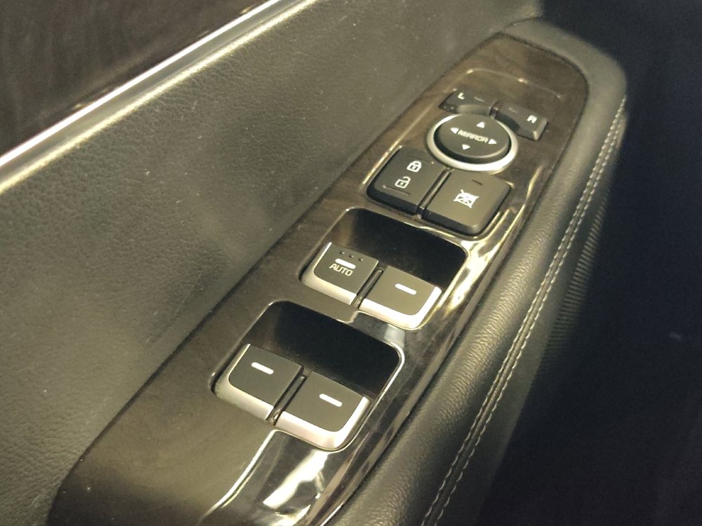 Used 2018 Kia Sorento FWD image 27