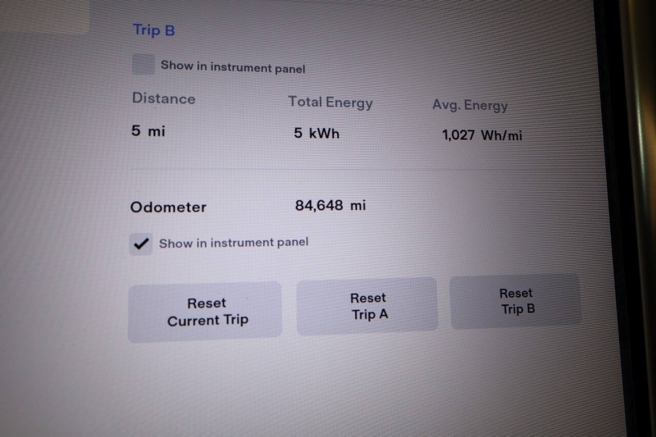 Used 2017 Tesla Model X 75D AWD/4WD image 36