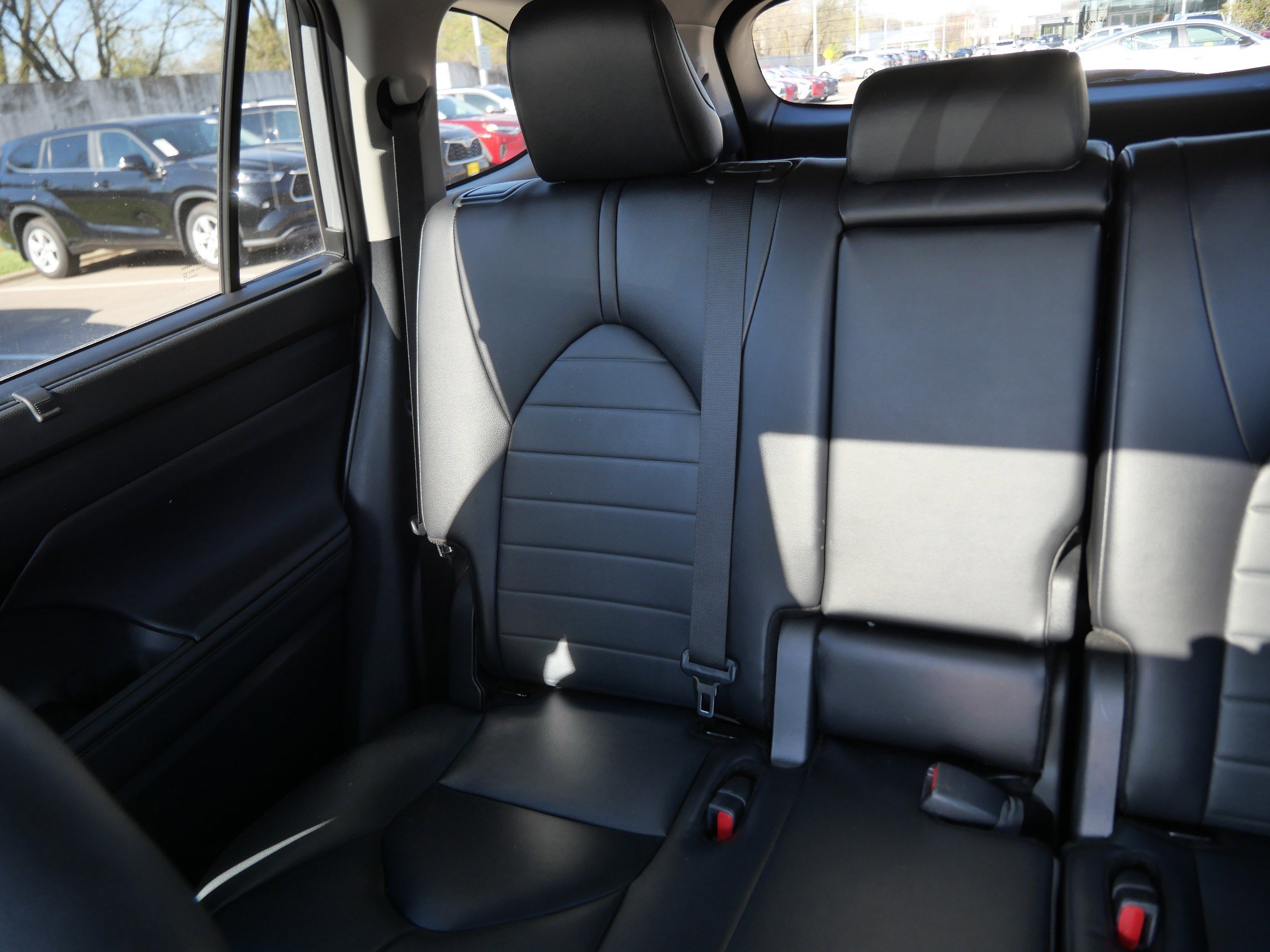 Certified 2024 Toyota Highlander XLE AWD/4WD image 13