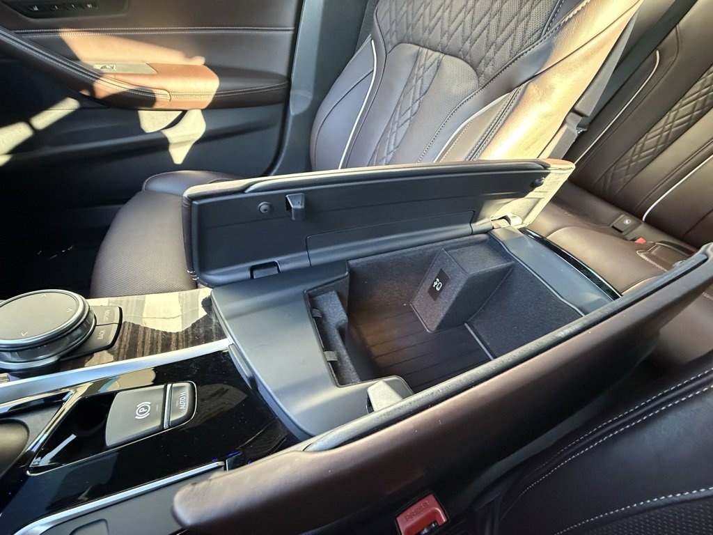 Used 2020 BMW 530i xDrive w/ M Sport Package image 28