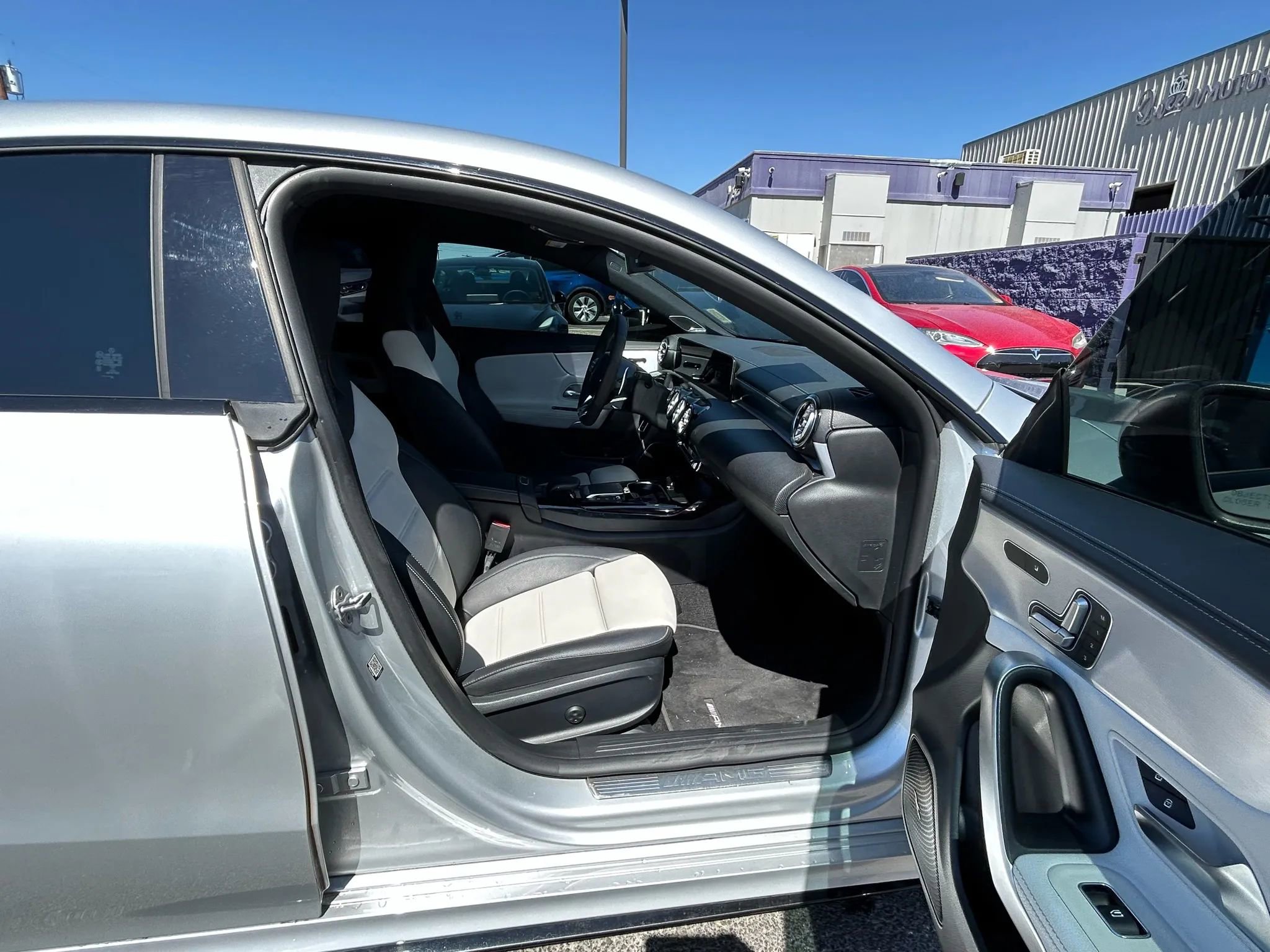 Used 2021 Mercedes-Benz CLA 35 AMG 4MATIC w/ Premium Package image 12