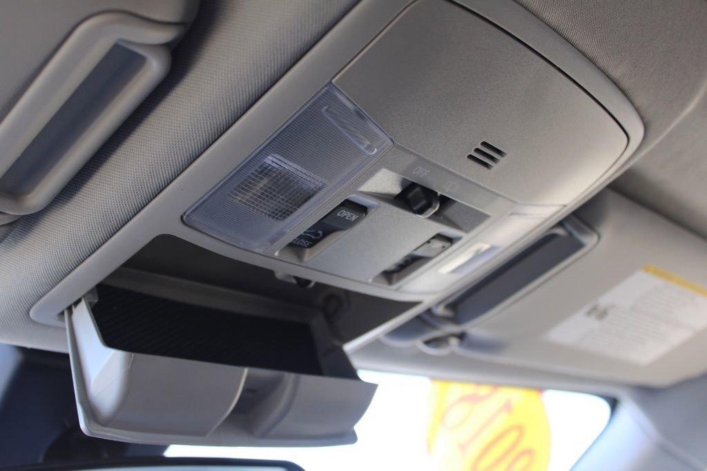 Used 2018 Toyota RAV4 XLE image 44