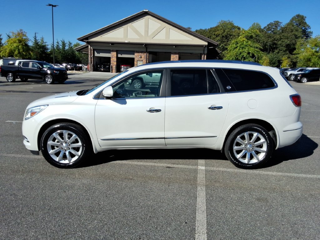 Used 2017 Buick Enclave Premium w/ Experience Buick Package FWD image 8