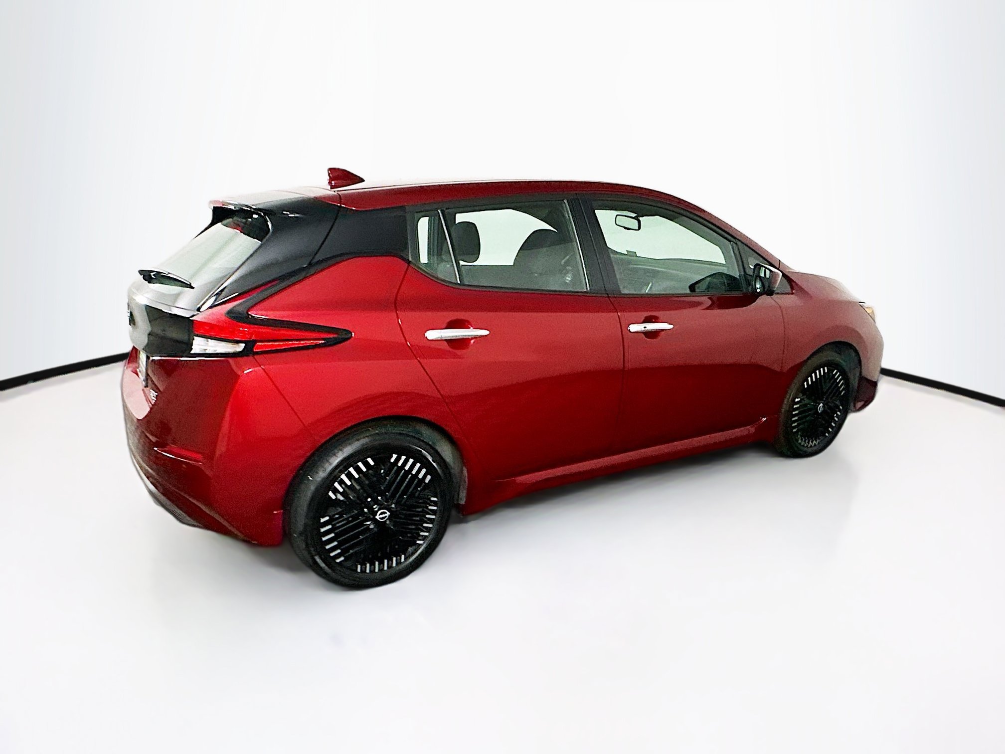 Used 2025 Nissan Leaf SV Plus FWD image 10