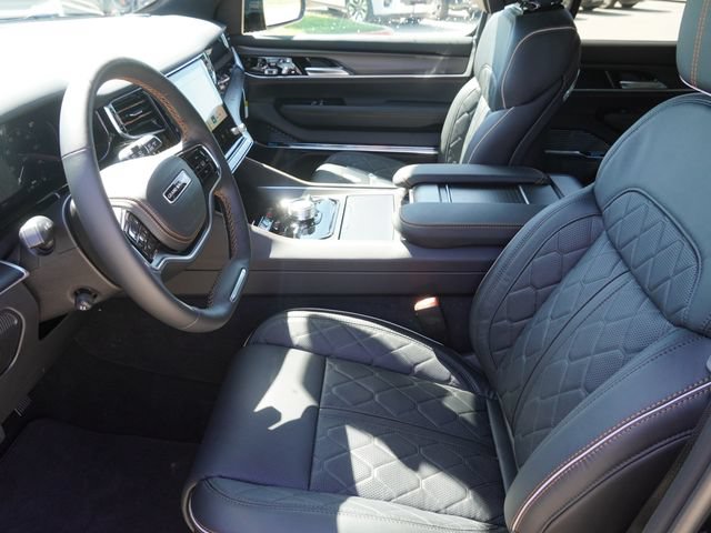 New 2026 Jeep Grand Wagoneer Summit AWD/4WD image 22
