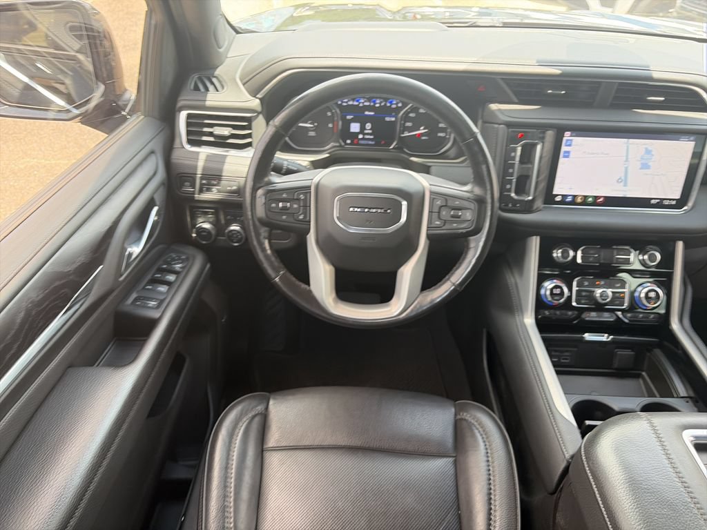 Used 2021 GMC Yukon XL Denali AWD/4WD image 14