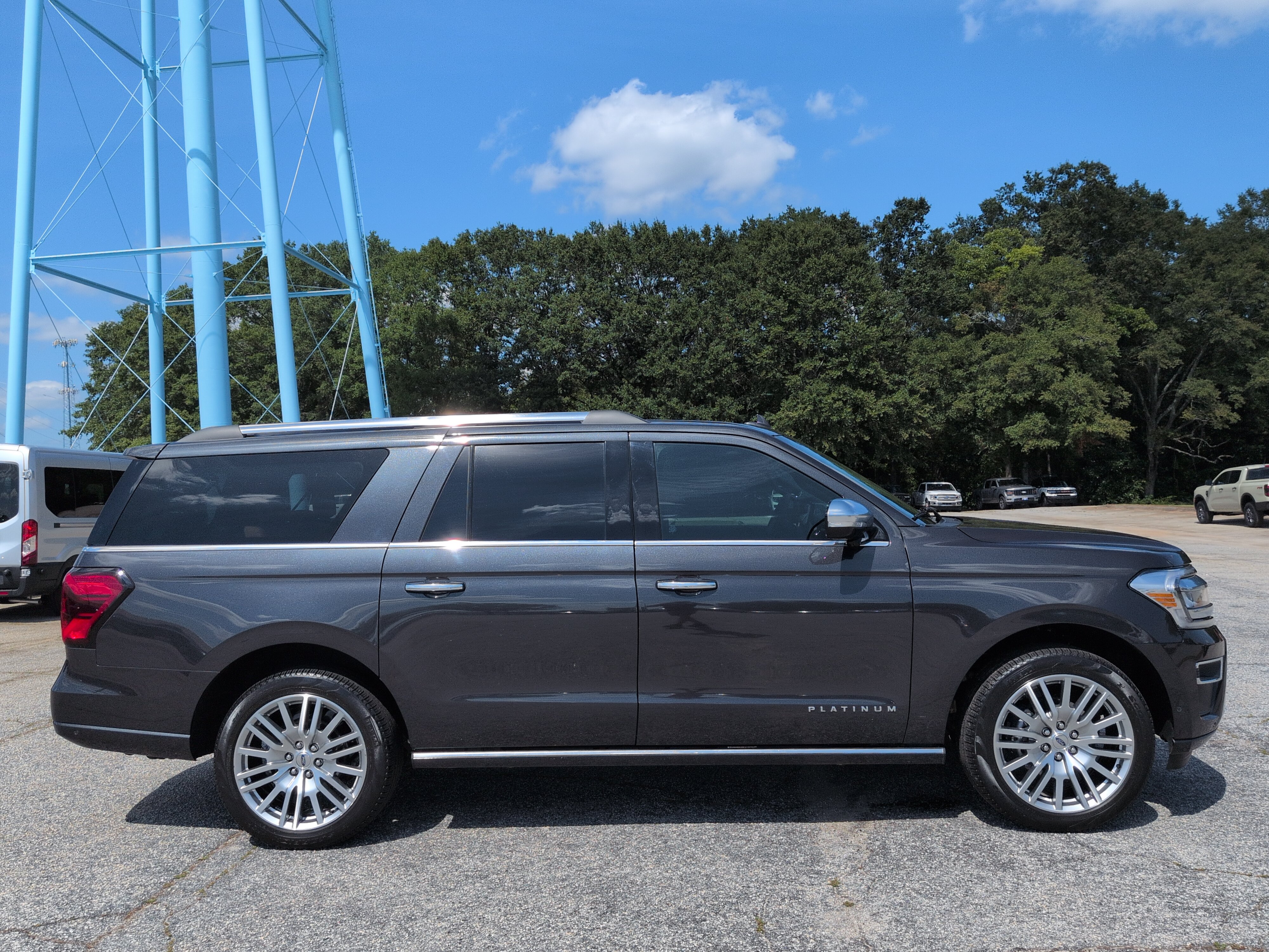 Certified 2024 Ford Expedition Max Platinum AWD/4WD image 2