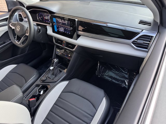 New 2025 Volkswagen Taos SEL image 9
