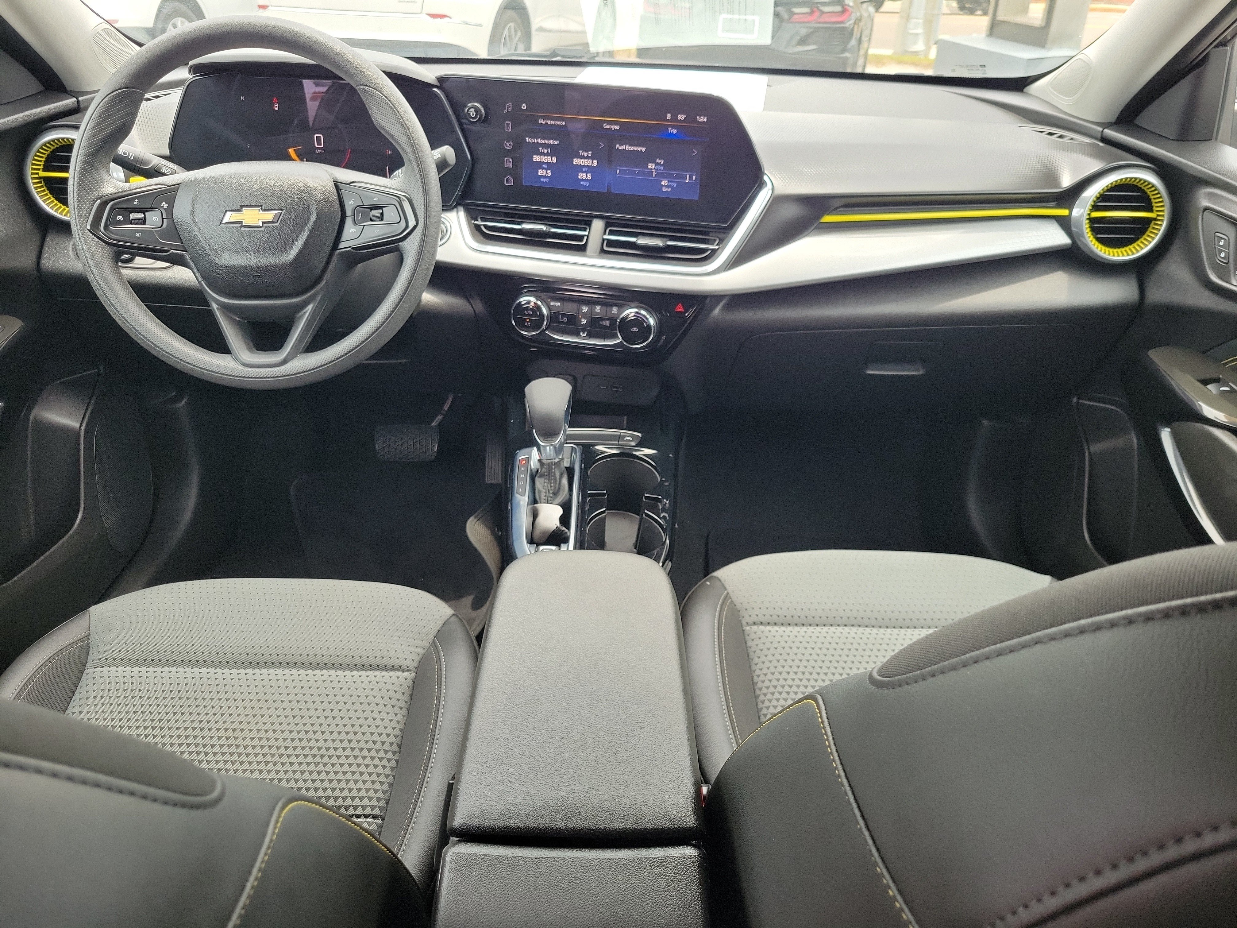 Certified 2024 Chevrolet Trax LT FWD image 12