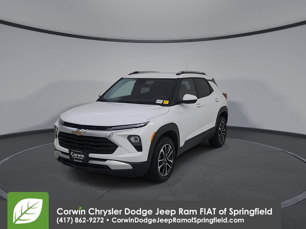 Used 2025 Chevrolet TrailBlazer LT AWD/4WD image 6
