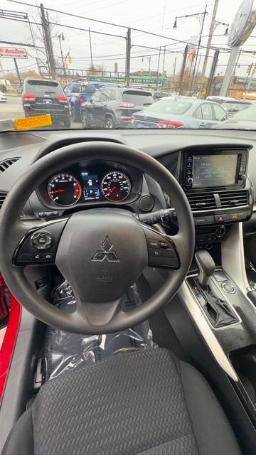 Used 2022 Mitsubishi Eclipse Cross ES image 13