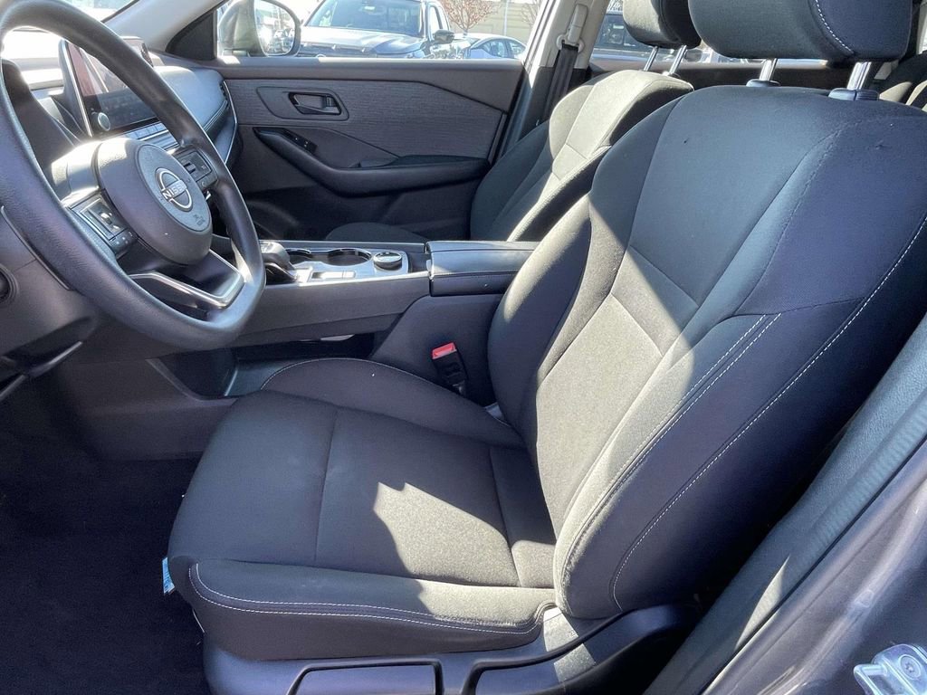 Used 2023 Nissan Rogue S image 13