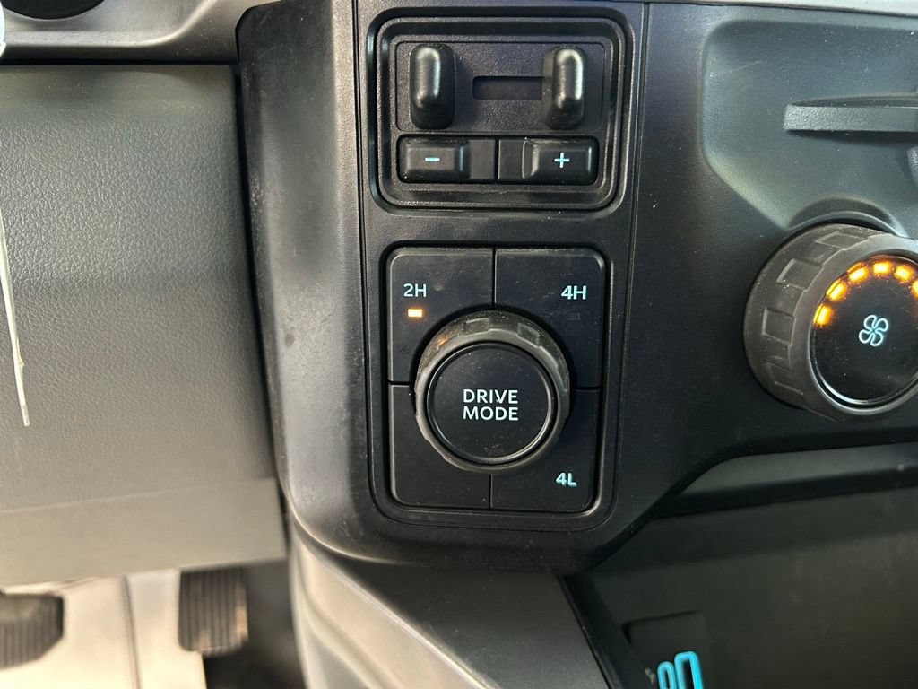 Used 2024 Ford F350 XLT w/ FX4 Off-Road Package AWD/4WD image 45