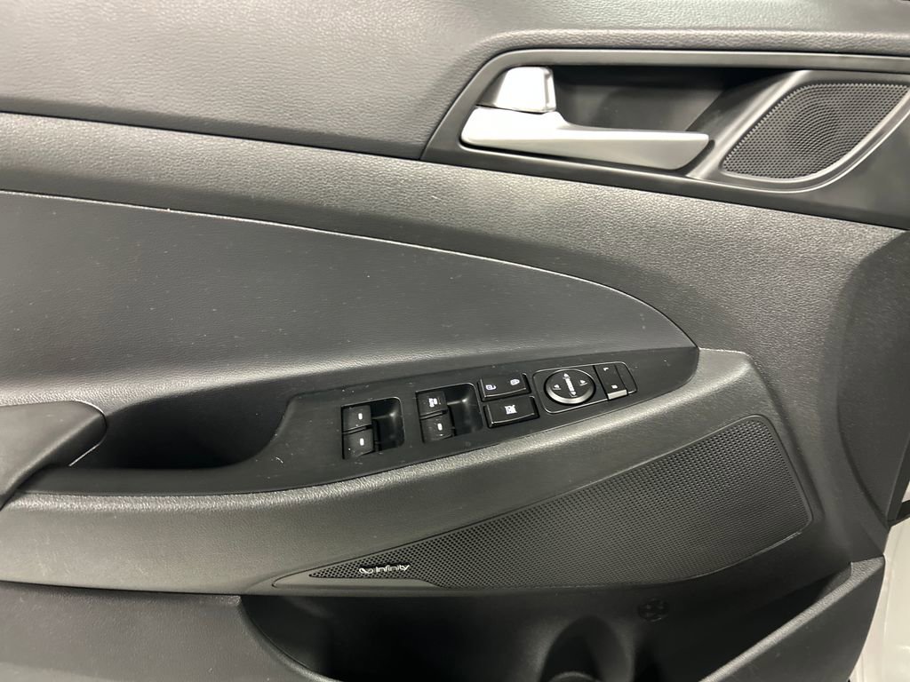 Used 2019 Hyundai Tucson Night image 12