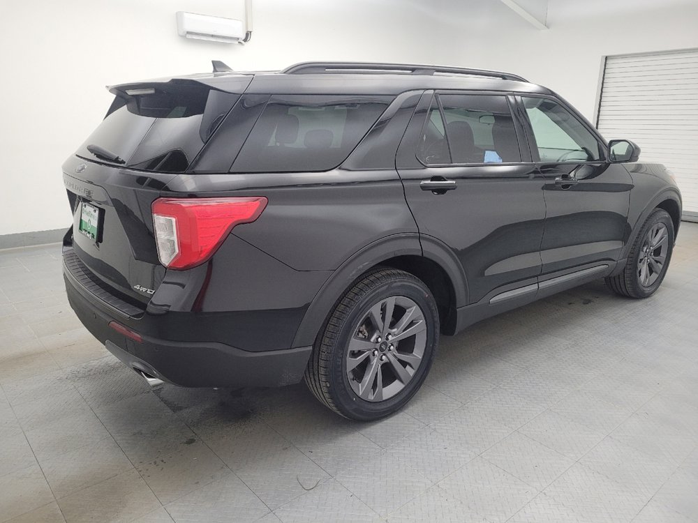 Used 2022 Ford Explorer XLT w/ Equipment Group 202A AWD/4WD image 10