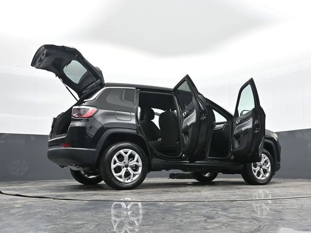 Used 2025 Jeep Compass Sport w/ Mopar Graphics Package AWD/4WD image 50