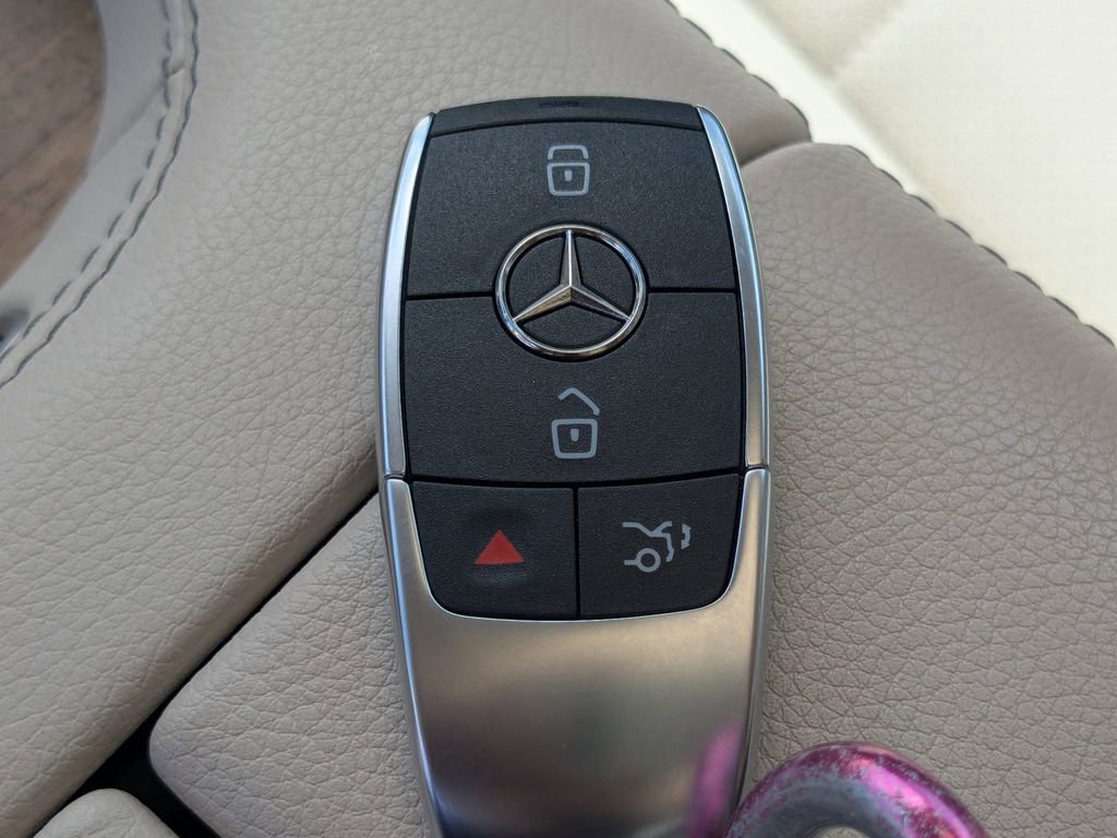 Used 2024 Mercedes-Benz GLS 450 4MATIC image 24