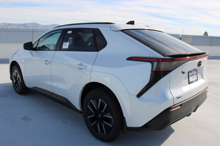 New 2026 Toyota bZ FWD image 5