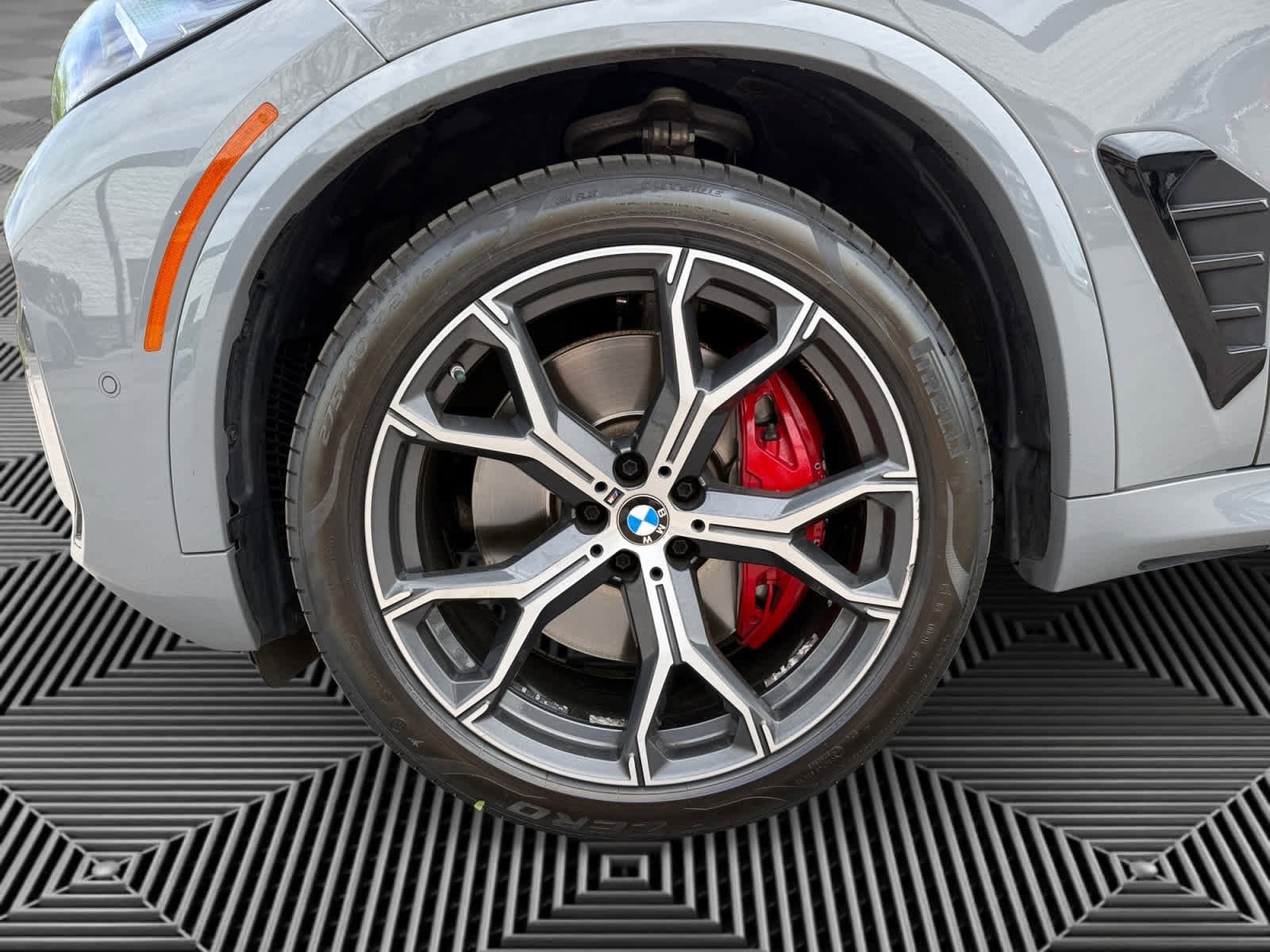 Used 2024 BMW X5 M60i AWD/4WD image 9