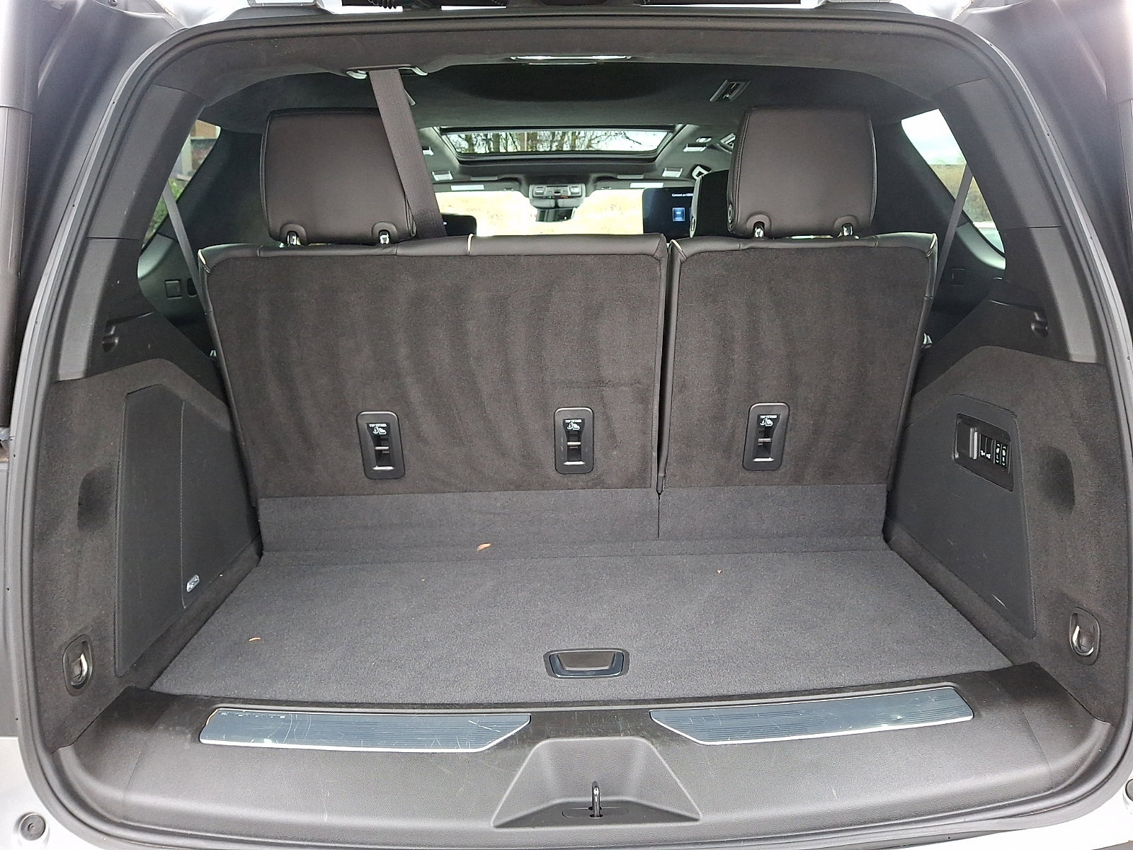 Used 2023 Cadillac Escalade Sport Platinum image 31