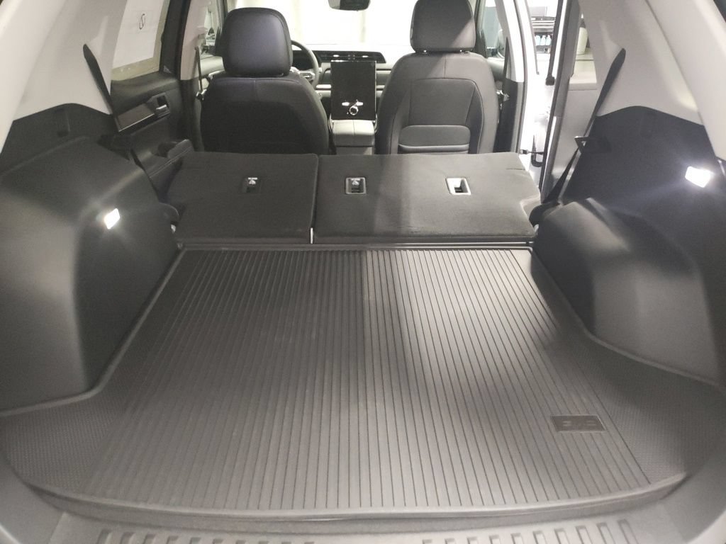 New 2027 GMC Terrain Denali w/ LPO, Floor Liner Package AWD/4WD image 14