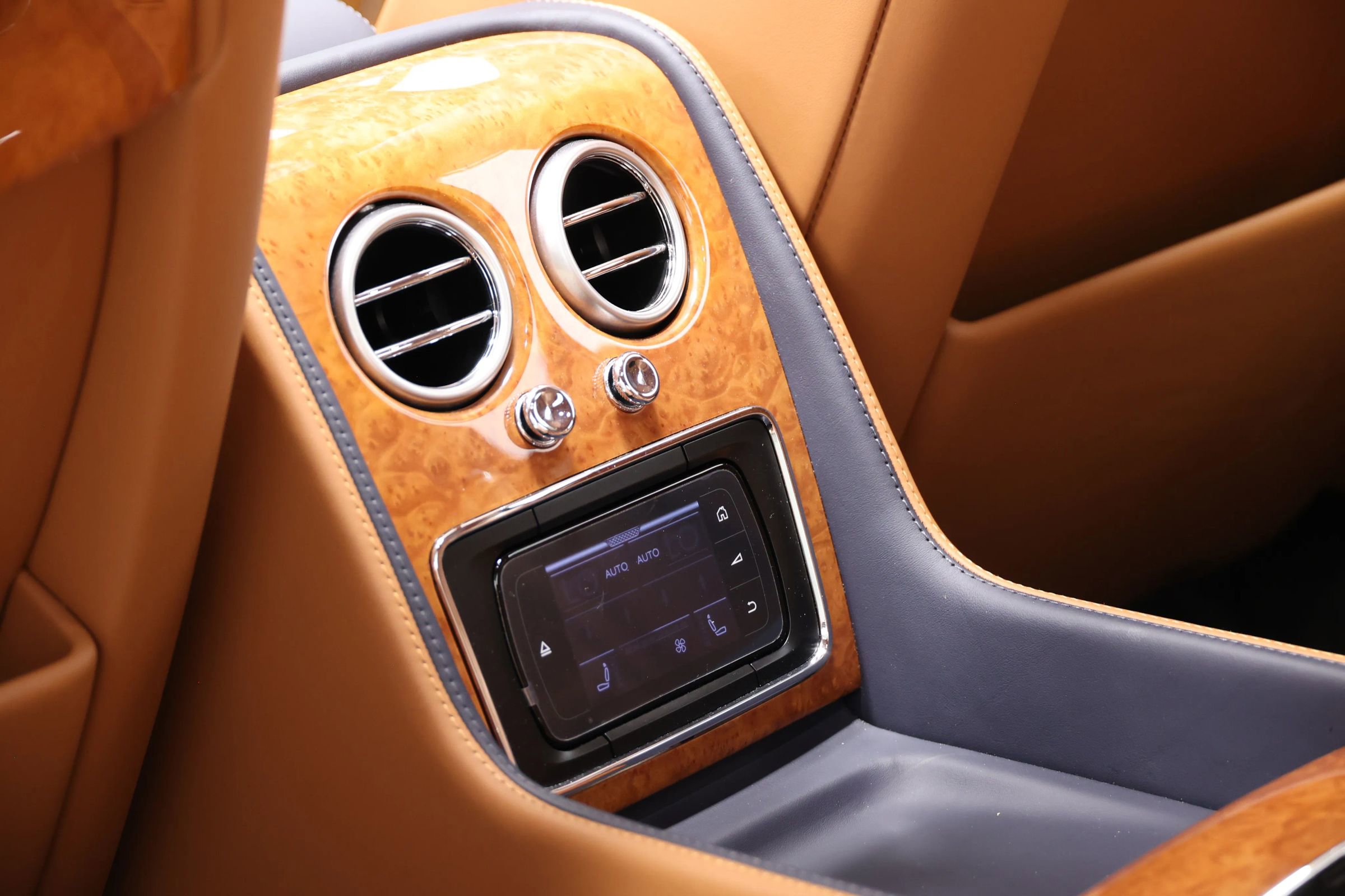 Used 2016 Bentley Flying Spur W12 AWD/4WD image 54