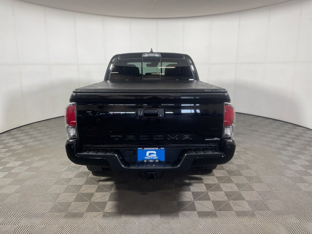 Used 2023 Toyota Tacoma Limited image 6