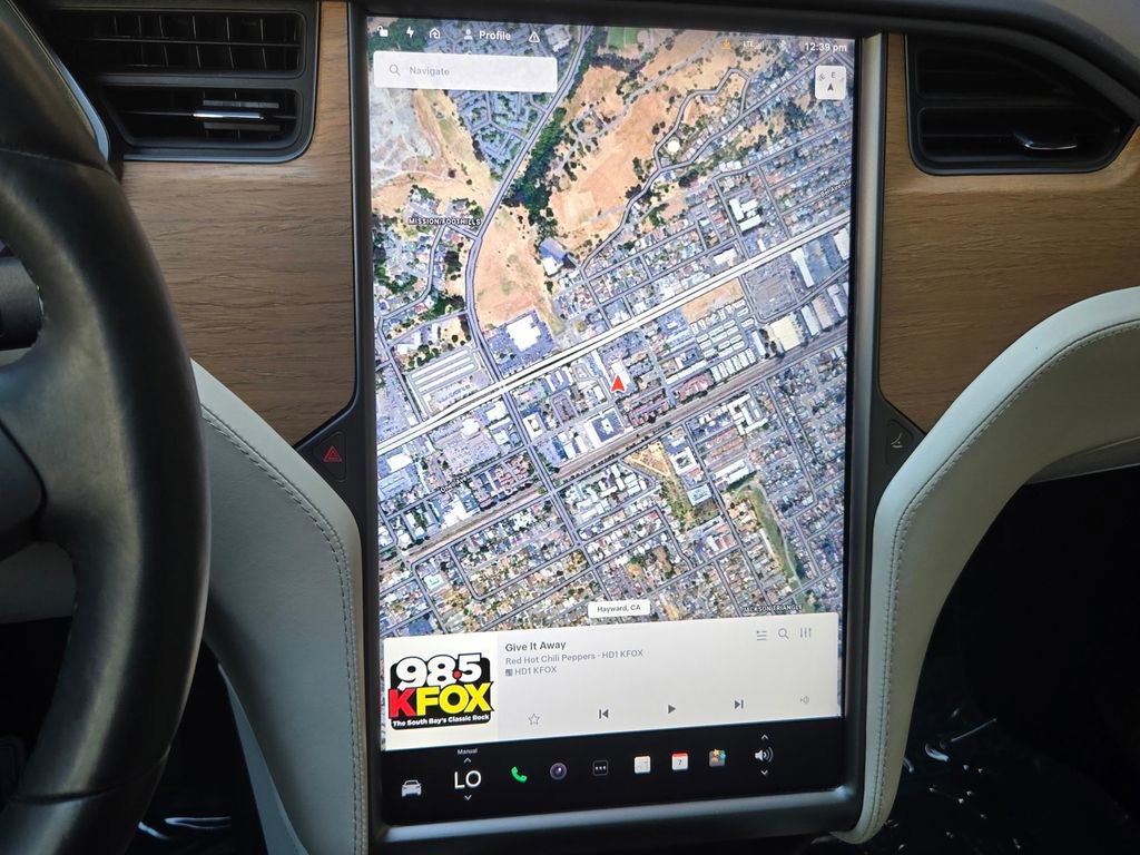 Used 2021 Tesla Model X Long Range AWD/4WD image 19