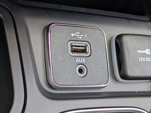 Certified 2021 Jeep Cherokee Latitude Lux w/ Comfort/Convenience Group FWD image 23