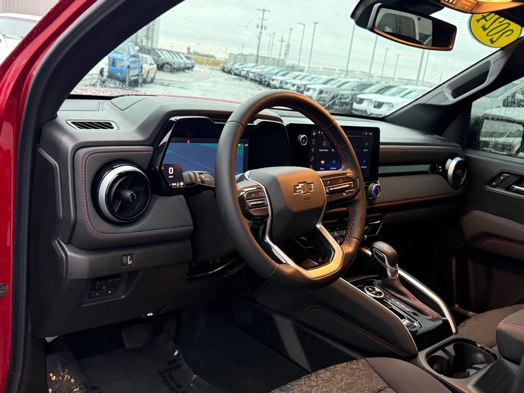 Used 2024 Chevrolet Colorado Z71 w/ Z71 Convenience Package 2 image 5