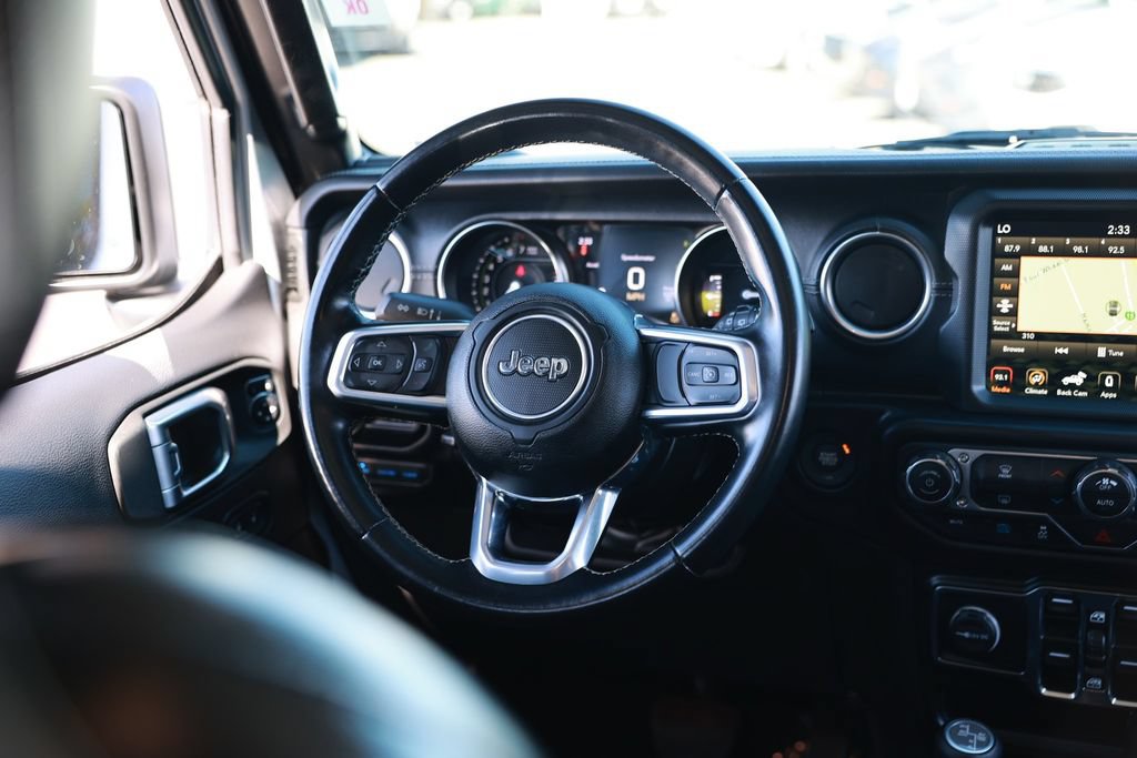 Used 2022 Jeep Wrangler Unlimited Sahara AWD/4WD image 29