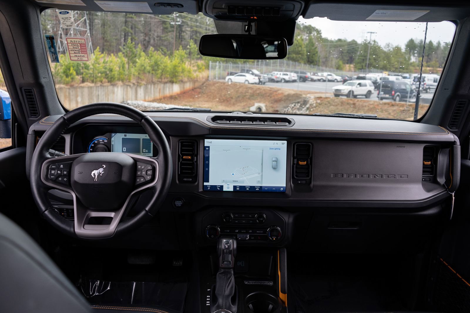 Used 2024 Ford Bronco Badlands image 32