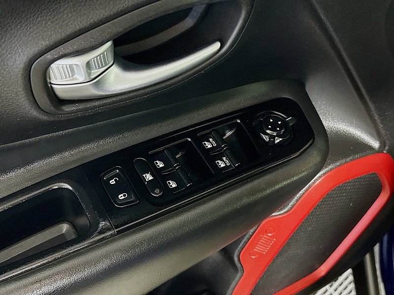 Used 2021 Jeep Renegade Trailhawk AWD/4WD image 19
